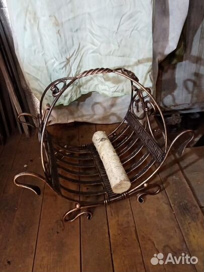 Дровница кованая