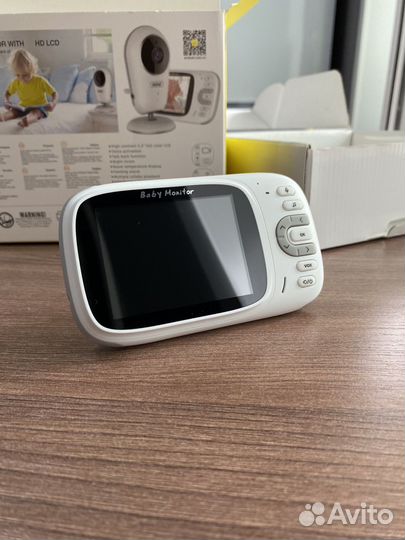 Видеоняня с монитором новая