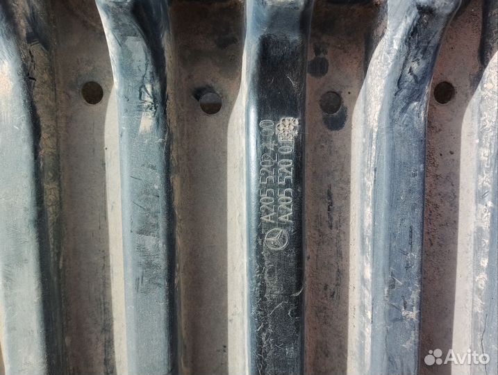 Пыльник двигателя Mercedes w205