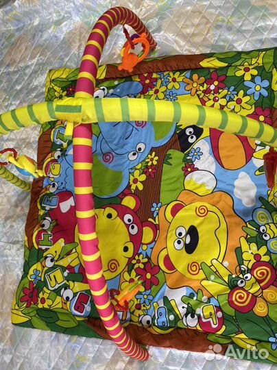 Детский развивающий коврик с дугами