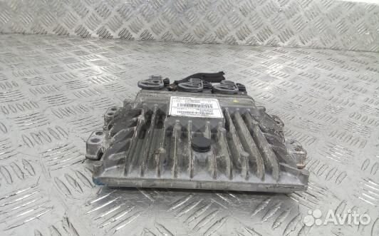 Блок управления двс renault megane 3 (ZAD19PC01)