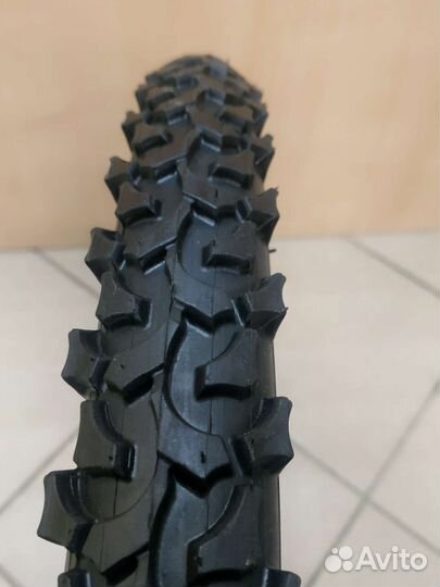 Покрышки и запчасти на велосипеды