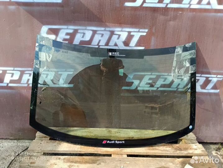 Стекло заднее Audi A3 8V 1.8 cjsb 2014