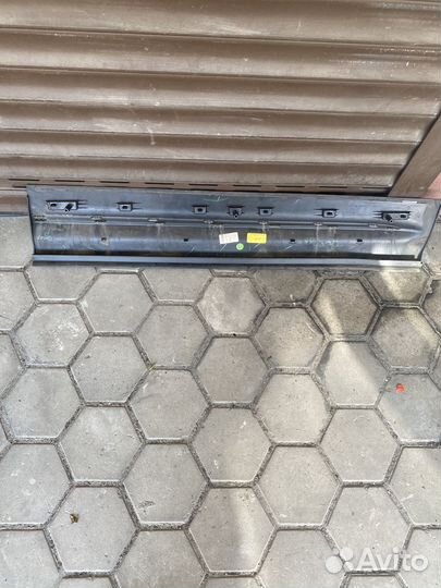 Накладка передней левой двери Mercedes X247