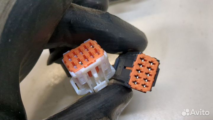 Зеркало боковое правое Citroen C4 Picasso