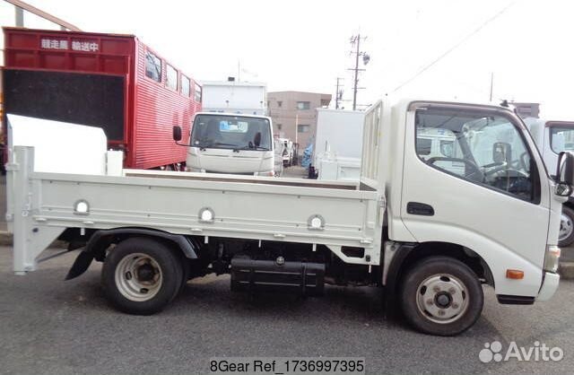 Бортовой грузовик Hino 300 (Dutro), 2011