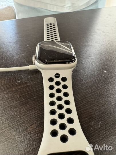 Apple Watch SE 40 mm