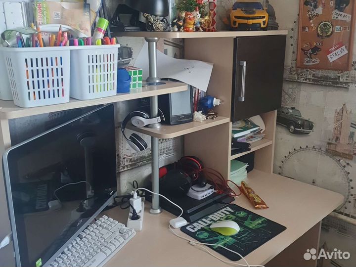 Компьютерный стол