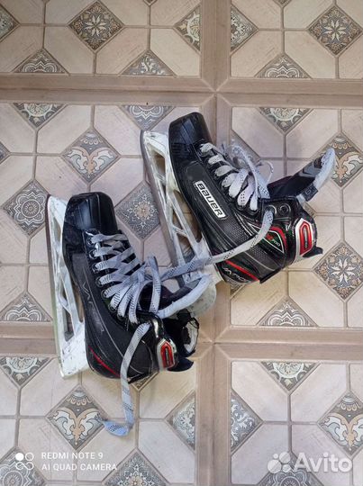 Хоккейные коньки bauer