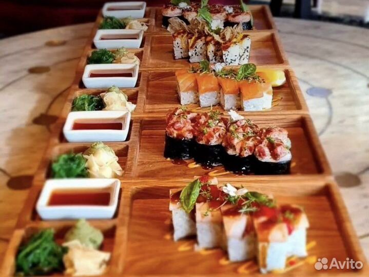 Доска для подачи суши и роллов