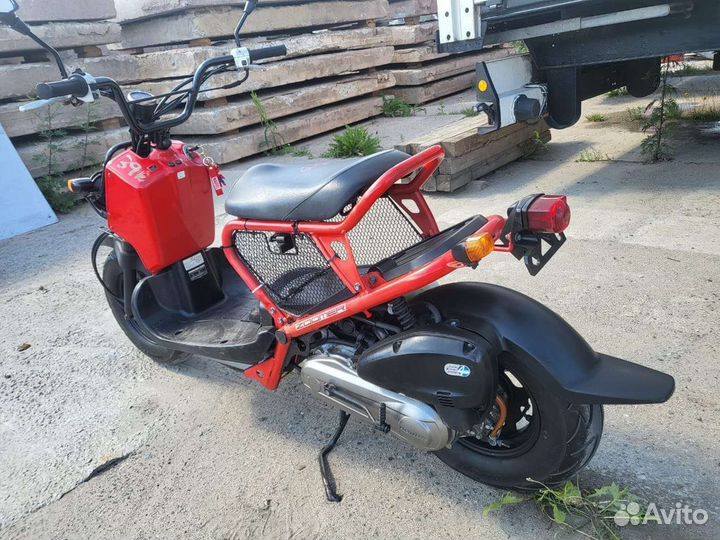 Скутер Honda Zoomer