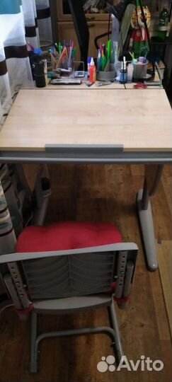 Стол письменный и стул 