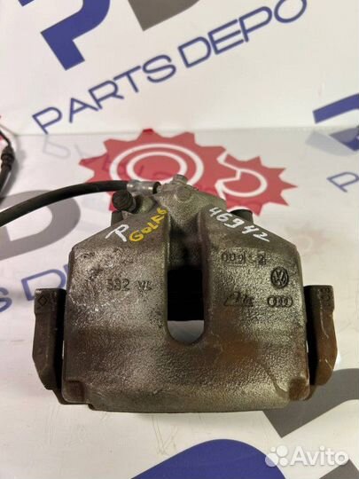 Суппорт тормозной передний правый Vw Golf MK6 1.4