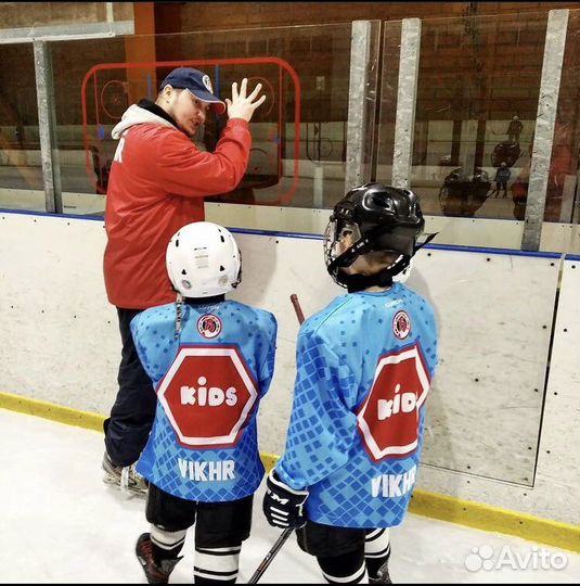 Тренер по хоккею