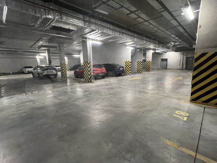 Машиноместо, 14 м²