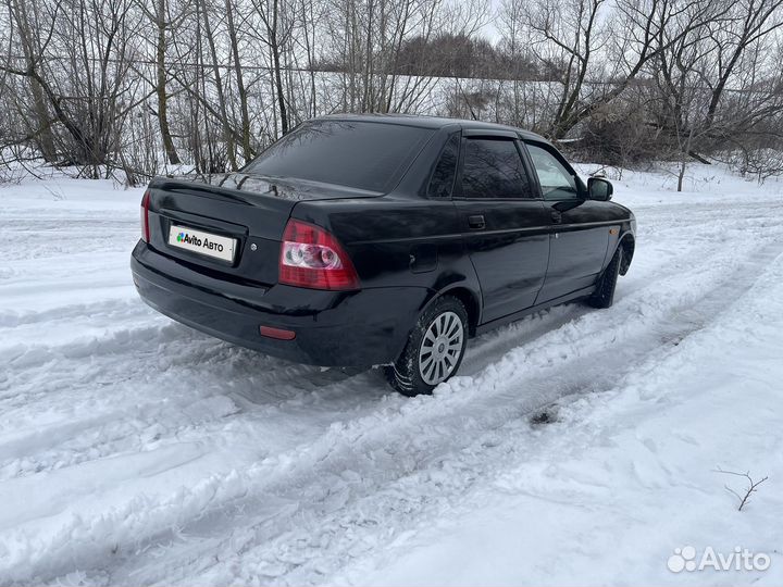 LADA Priora 1.6 МТ, 2010, 200 000 км