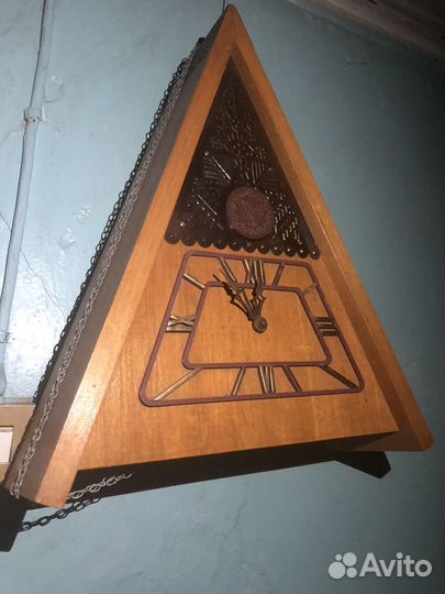 Часы с кукушкой механические