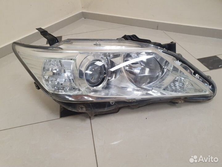 Фара правая Toyota Camry V50