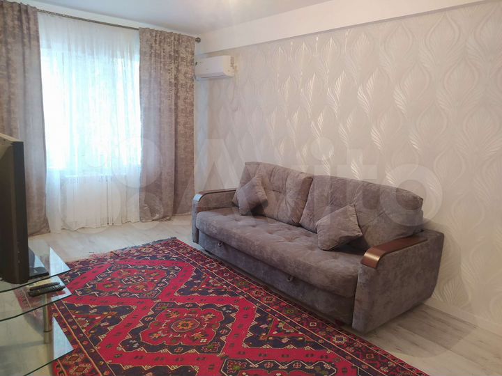 2-к. квартира, 75 м², 2/10 эт.