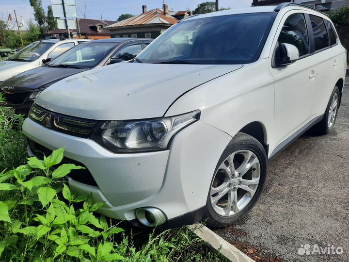 Mitsubishi Outlander 2.4 CVT, 2014, 85 000 км
