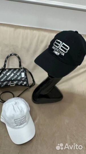 Кепка balenciaga со стразами (топ 2024)