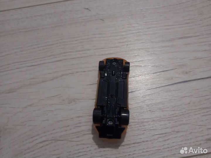 Машинка игрушачная