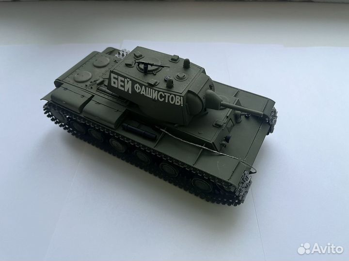 Модель танка кв 1