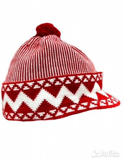 Шапка с козырьком из сериала слова пацана