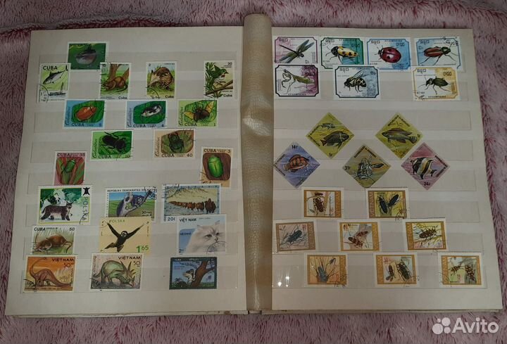 Альбом большой с почтовыми марками