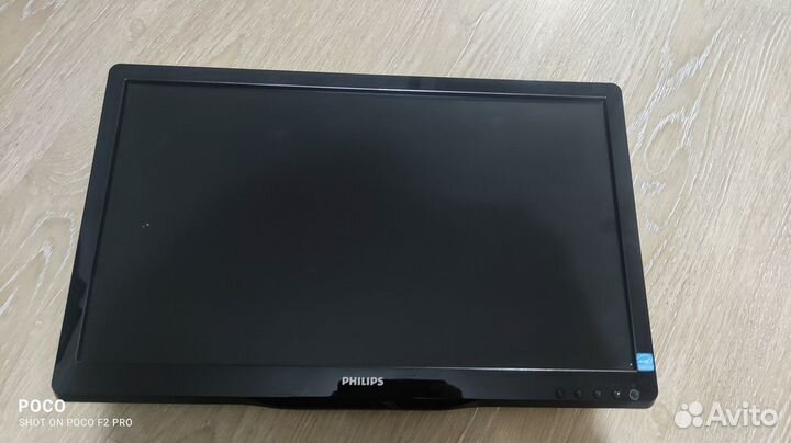 Монитор Philips