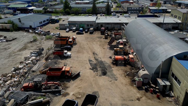 Земля 66 соток в городе первая линия