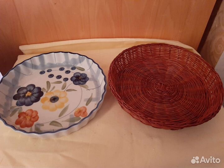 Форма для выпечки и сервировки в корзинке 20см