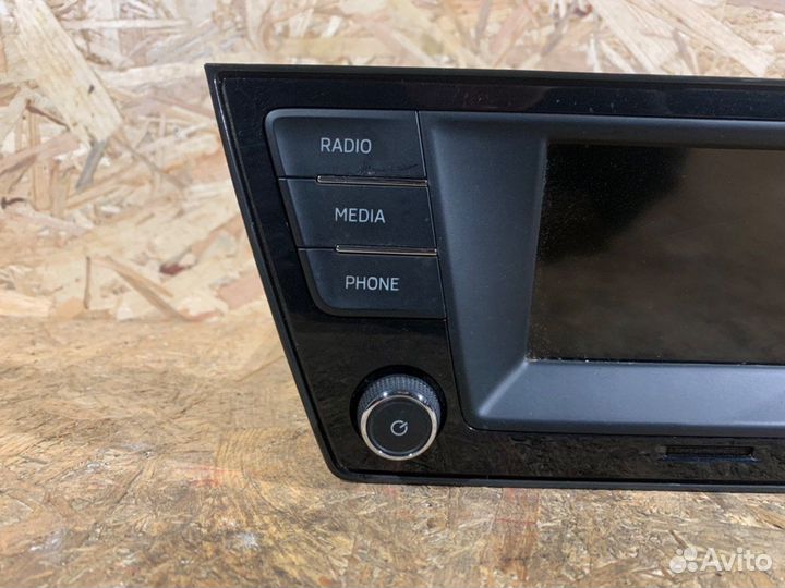 Магнитола (аудио система) Skoda Fabia 3 6V0035869