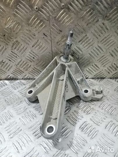 Кронштейн кпп алюминиевый Almera G15, Logan Largus