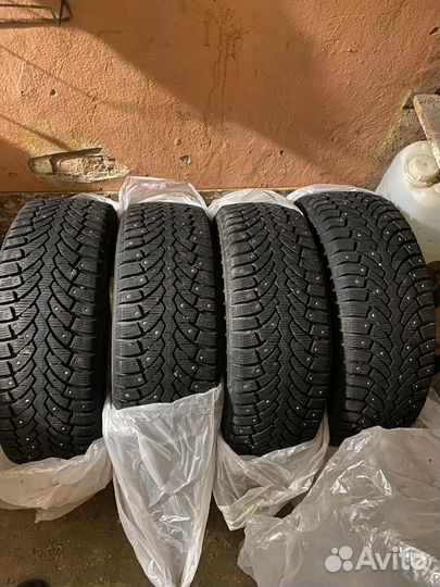 Pirelli Formula Ice 205/55 R16 91T