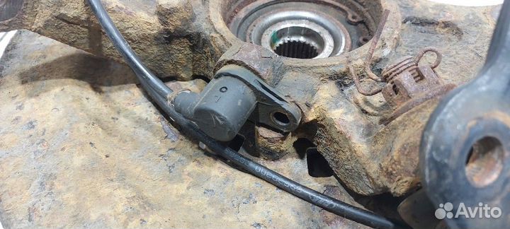 Кулак поворотный передний левый (Lifan X60)