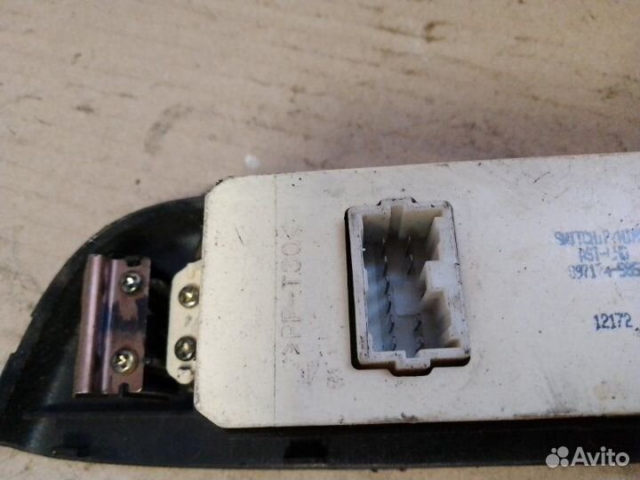 Блок управления стеклоподъемниками передний правый