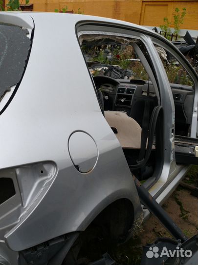 Дверь багажника Peugeot 307 хетчбек