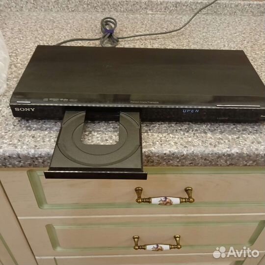 DVD плеер Sony DVP-NS728H