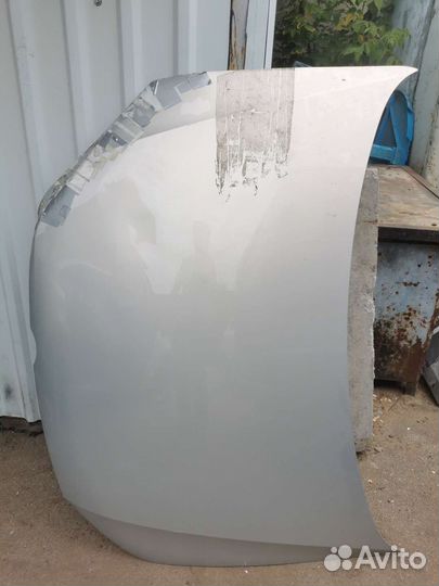 Volkswagen polo капот