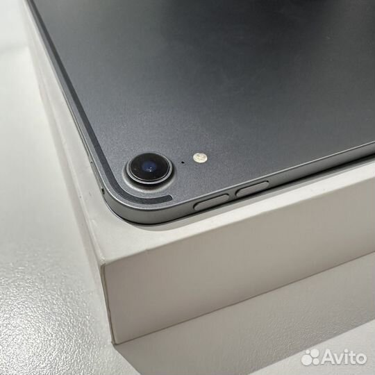 Apple iPad Pro 12.9 дюйма 3 поколения 256 гигабайт