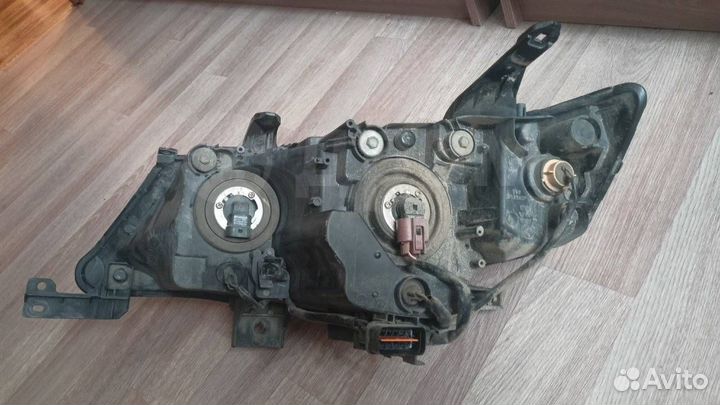 Фара правая для Mitsubishi Outlander XL (дорест) 2