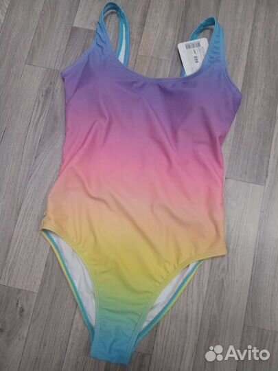 Купальник новый р. 42-44 с биркой