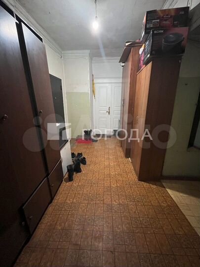 Комната 9,4 м² в 5-к., 1/7 эт.