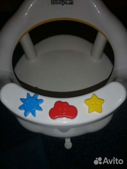 Сиденье в ванную для ребенка