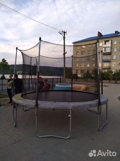 Батут с сеткой