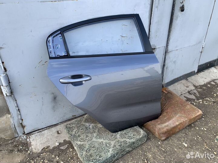 Задняя правая дверь Kia Rio 4 Оригинал 2017-2021