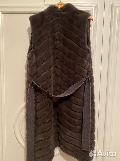 Жилетка меховая женская 50 разм