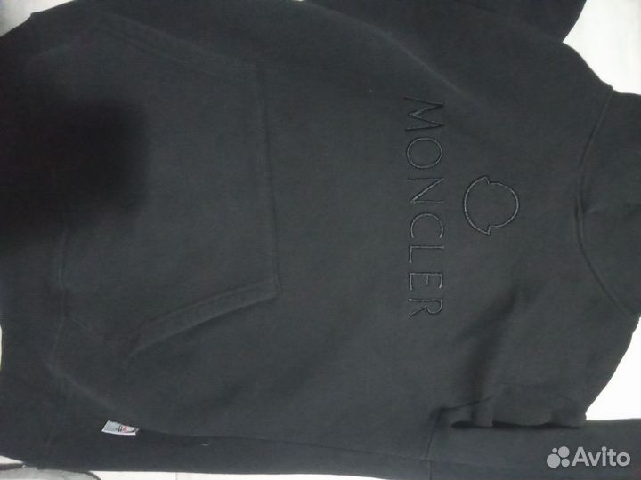Худак Moncler