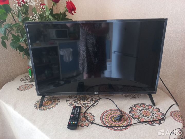 Телевизор SMART tv 32 бу